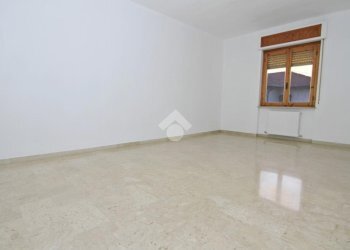 Quadrilocale Piazza Repubblica, Bosio - foto 17