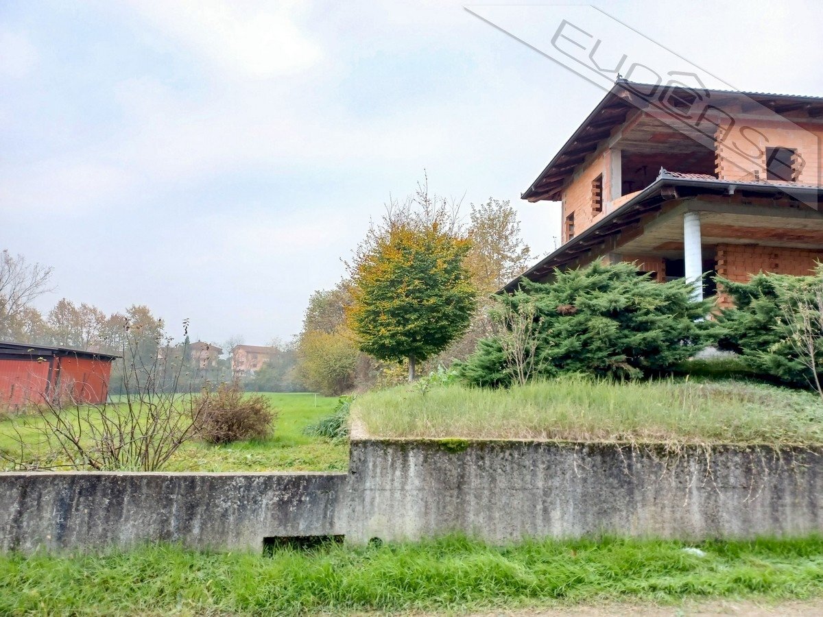 Villa via Barge snc, Bagnolo Piemonte - foto 3