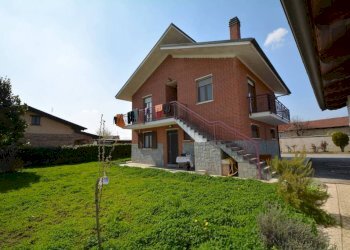 Giardino - Villa via San Lorenzo, 47, Carmagnola - foto 6