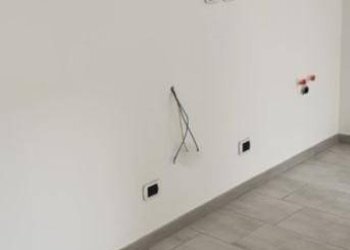 Stanza non arredata - Negozio Ciriè - foto 13