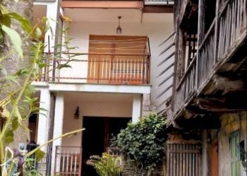 Facciata - Casa indipendente Frazione Aires, 3, Viù - foto 2