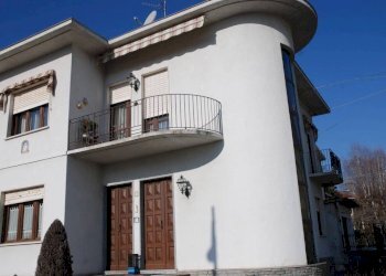 Ingresso - Villa piazza Generale Ottavio Rolle, 1A, Lanzo Torinese - foto 5