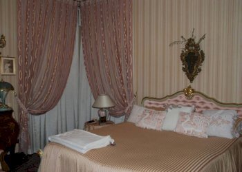 Camera da letto - Villa piazza Generale Ottavio Rolle, 1A, Lanzo Torinese - photo 17