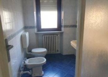 Bagno - Villa piazza Generale Ottavio Rolle, 1A, Lanzo Torinese - foto 41
