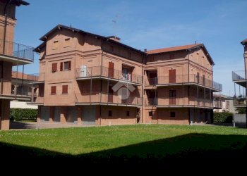 Stabile - Palazzo Via Manzoni, Vernate - foto 2