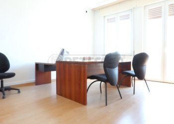 IMG_1248.JPG - Ufficio viale Milano, Vicenza - foto 1