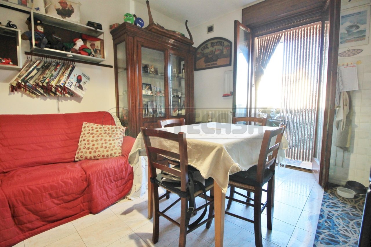 zona giorno - Two-room apartment Via Giacomo Puccini 8, Zermeghedo - photo 3