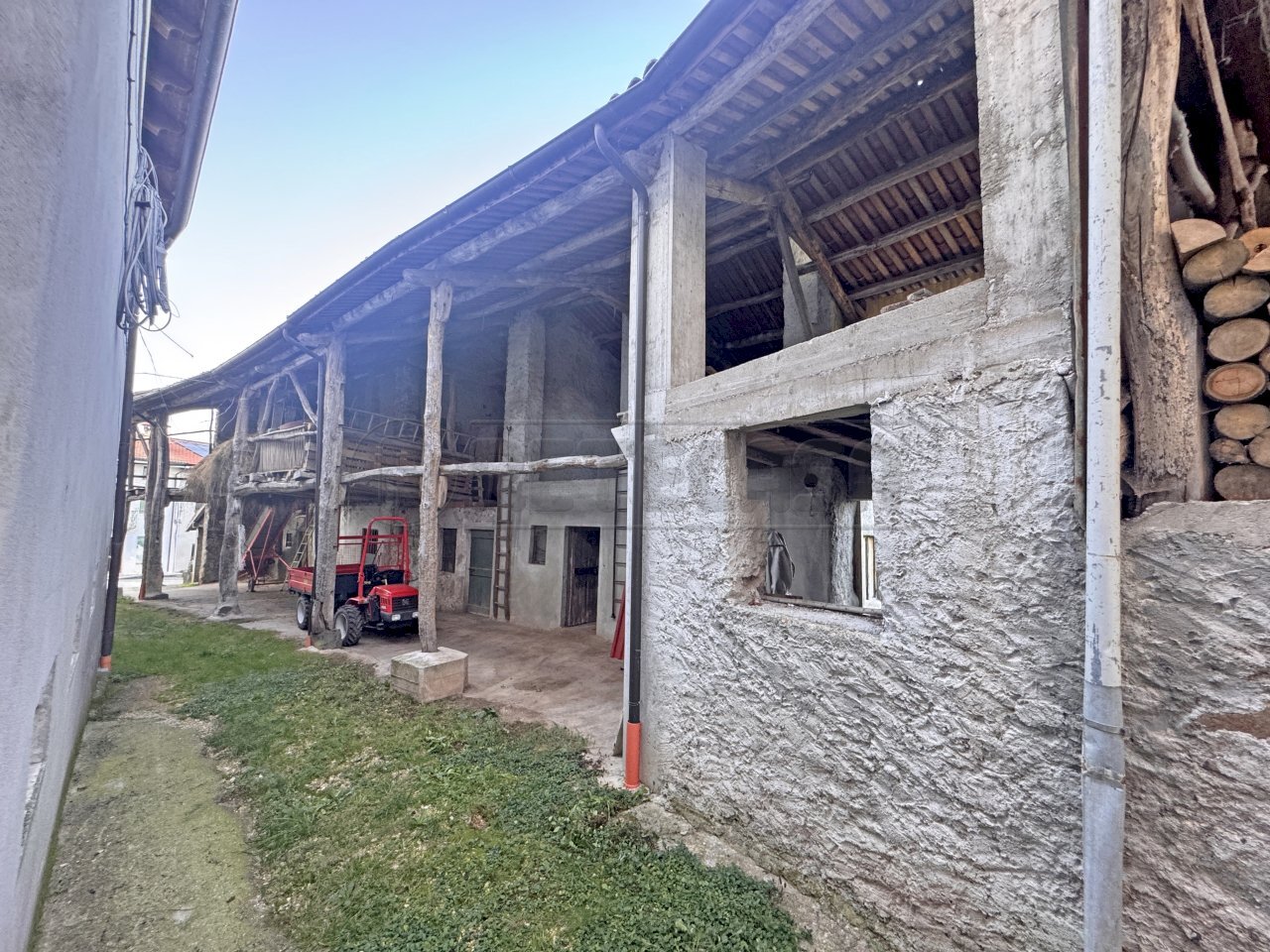 Retecasa_Cornedo - Magazzino Contrada Marcantoni 18, Valdagno - foto 1
