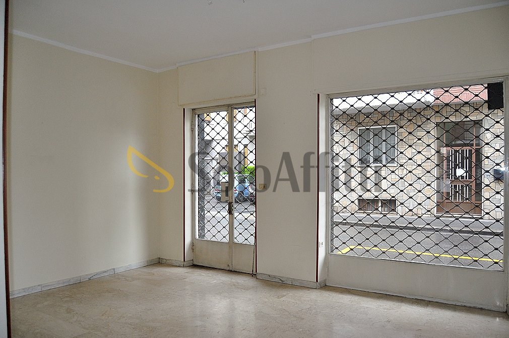 AREA VENDITA - Locale Commerciale VIA VERDI 32, Settimo Torinese - foto 1