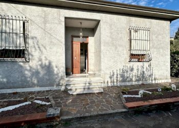 8984ad02-ff5d-499c-8e41-63a7a5980af3.jpeg - Villa Santo Stefano di Magra - foto 25