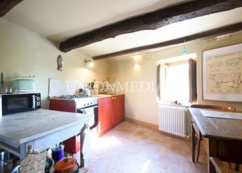 8 giucano fosdinovo appartamento ristrutturato.jpg - Townhouse Via della Fontana 1, Fosdinovo - photo 8