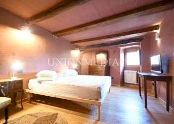 11 giucano fosdinovo appartamento ristrutturato.jp - Townhouse Via della Fontana 1, Fosdinovo - photo 11
