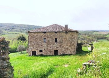 casale rustico pietra Todi (16).jpg - Casale Vocabolo Ospedaletto  snc, Todi - foto 2