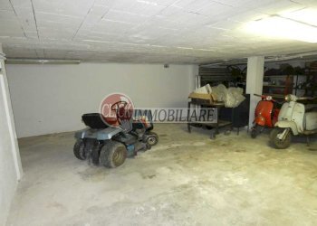 P1080892.JPG - Box Scarperia e San Piero - foto 1