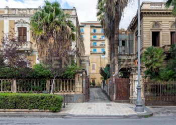 Viale Regina Margherita 16 CT (22).jpg - Stabile - Palazzo Viale Regina Margherita 16, Catania - foto 23