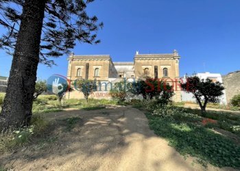 Palazzo Pedone Squinzano1.001_risultato.jpg - Casa indipendente Via Gianfilippe 27, Squinzano - foto 1