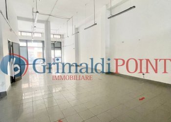 WhatsApp Image 2024-11-19 at 15.40.35_risultato.jp - Locale Commerciale Via Don Luigi Sturzo 53, Lecce - foto 20