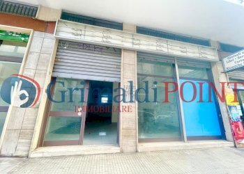 WhatsApp Image 2024-11-19 at 15.40.36 (1)_risultat - Locale Commerciale Via Don Luigi Sturzo 53, Lecce - foto 22