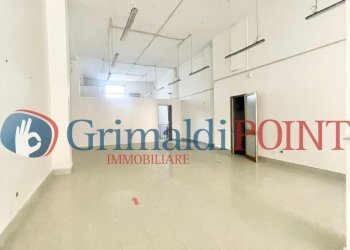WhatsApp Image 2024-11-19 at 15.40.35 (2)_risultat - Locale Commerciale Via Don Luigi Sturzo 53, Lecce - foto 2