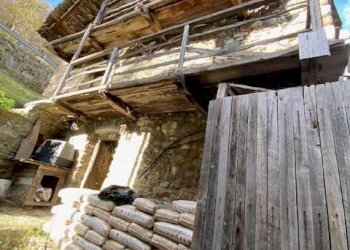 Rustico Frazòione Fey Inferiore 11, Perloz - foto 6