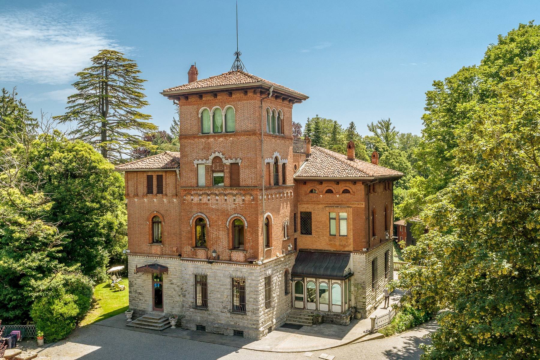 Villa Unifamiliare via Adda, Varese (zona Velate) - foto 1