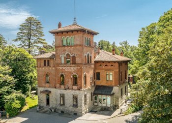 Villa Unifamiliare via Adda, Varese (zona Velate) - foto 1