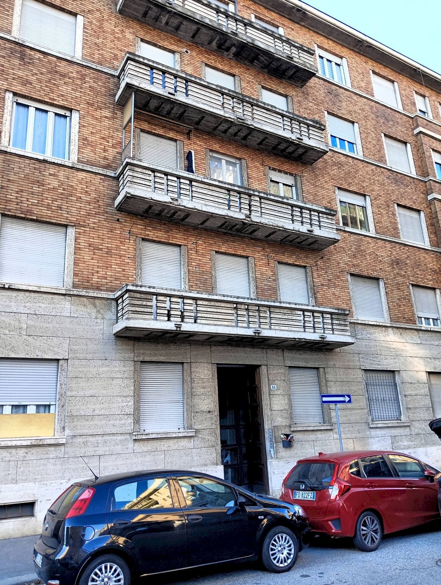 Two-room apartment Via Pasquale Paoli, Torino (neighborhood Lingotto) - photo 1