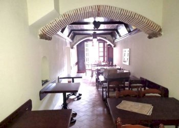 Stanza arredata - Ristorante via Aldo Casotti, Genova - foto 4