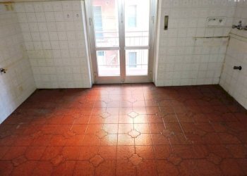 Cucina - Trilocale corso Luigi Andrea Martinetti, 124, Genova (zona Sampierdarena) - foto 6