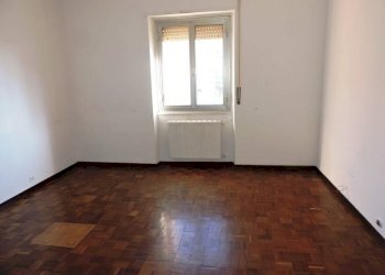 Stanza non arredata - Trilocale corso Luigi Andrea Martinetti, 124, Genova (zona Sampierdarena) - foto 12