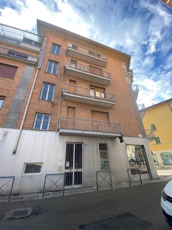 Facciata - Warehouse via Orfanotrofio, 20, Biella - photo 1