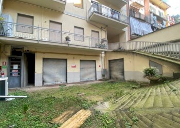Cortile interno - Warehouse via Orfanotrofio, 20, Biella - photo 14