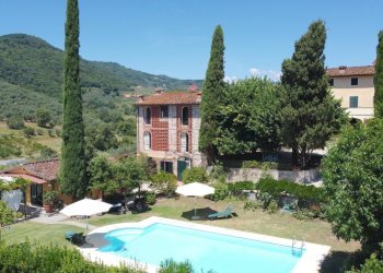 vendesi rustico oliveto piscina vendesi lucca.JPG - Casale Via di Mammoli 1001, Lucca - foto 1