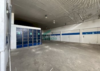 interno - Locale Commerciale Strada Rurale Mammagnora 3, Bari - foto 6