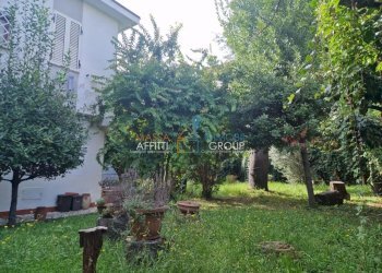 1288863-0bc12x.jpg - Villa Viale XX Settembre 247N, Carrara - foto 2