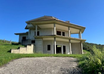 WhatsApp Image 2024-11-12 at 17.11.41.jpeg - Rustic Fiano Romano - photo 2