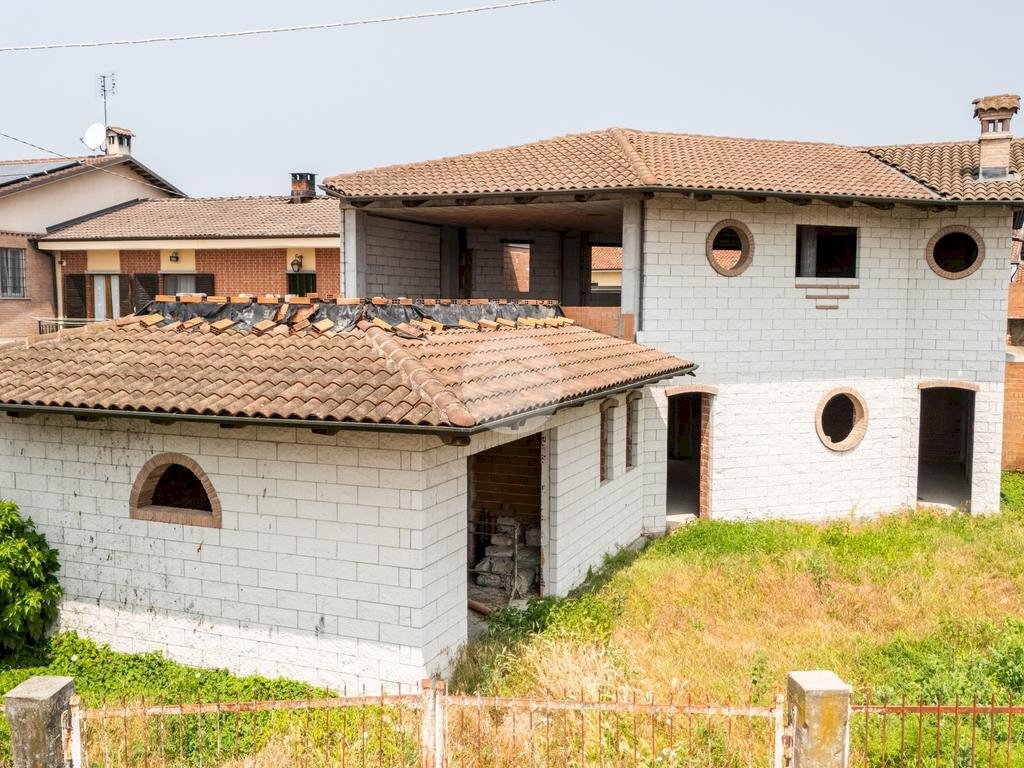 Independent house Frazione Veglia, Cherasco - photo 1