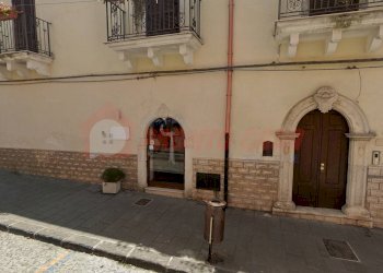 Locale Commerciale Via Giuseppe Di Vagno, Vico del Gargano - foto 3