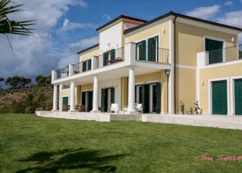 Villa Unifamiliare Via Antica Torre, Cipressa - foto 1