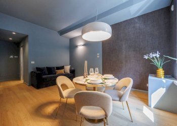 One-room apartment Via Alessandro Volta, Torino (neighborhood Centro) - photo 1