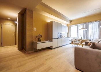 One-room apartment Via Alessandro Volta, Torino (neighborhood Centro) - photo 2