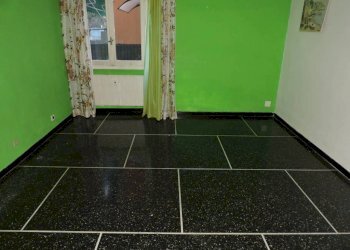 Soggiorno - Bilocale via Campomorone, 42, Genova (zona Pontedecimo) - foto 2