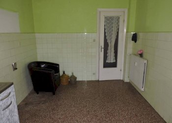 Cucina - Bilocale via Campomorone, 42, Genova (zona Pontedecimo) - foto 5