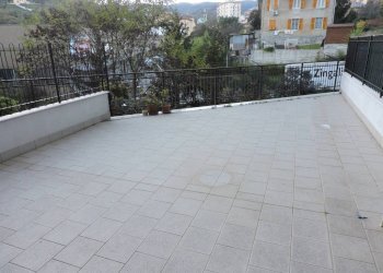Terrazzo - Bilocale via Campomorone, 42, Genova (zona Pontedecimo) - foto 12