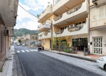 Hotel S (3).jpg - Casa indipendente Via Consolare Valeria 220, Sant'Alessio Siculo - foto 3