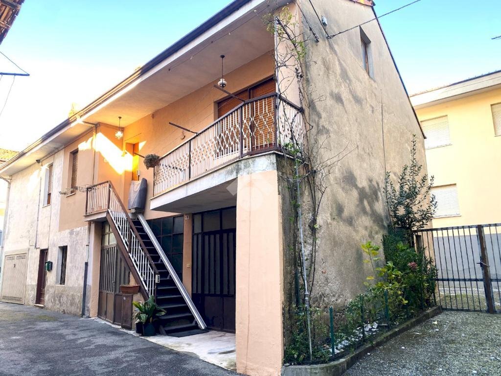 Casa semi indipendente Vicolo milano, Montalto Dora - foto 1