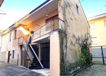 Casa semi indipendente Vicolo milano, Montalto Dora - foto 1