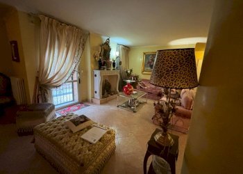 Porzione di casa Parma - foto 1