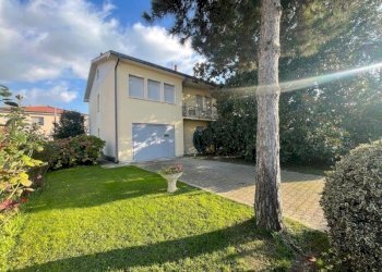 Single Family Villa Occhiobello - photo 2