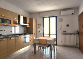 Three-room apartment Via S. Cristoforo, Casorezzo - photo 6